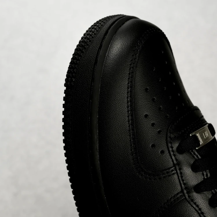 8616